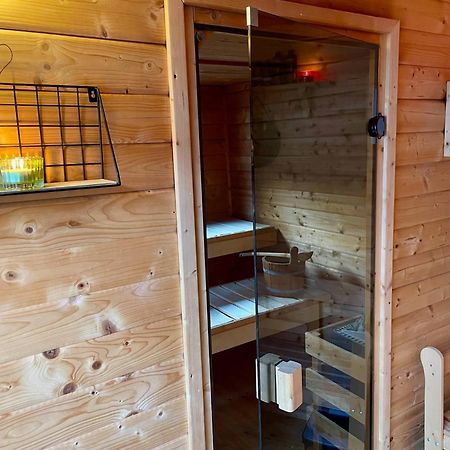 Modernes Holzhaus Im Skandinavischen Stil Mit Grossem Garten Und Sauna Нордерщед Екстериор снимка