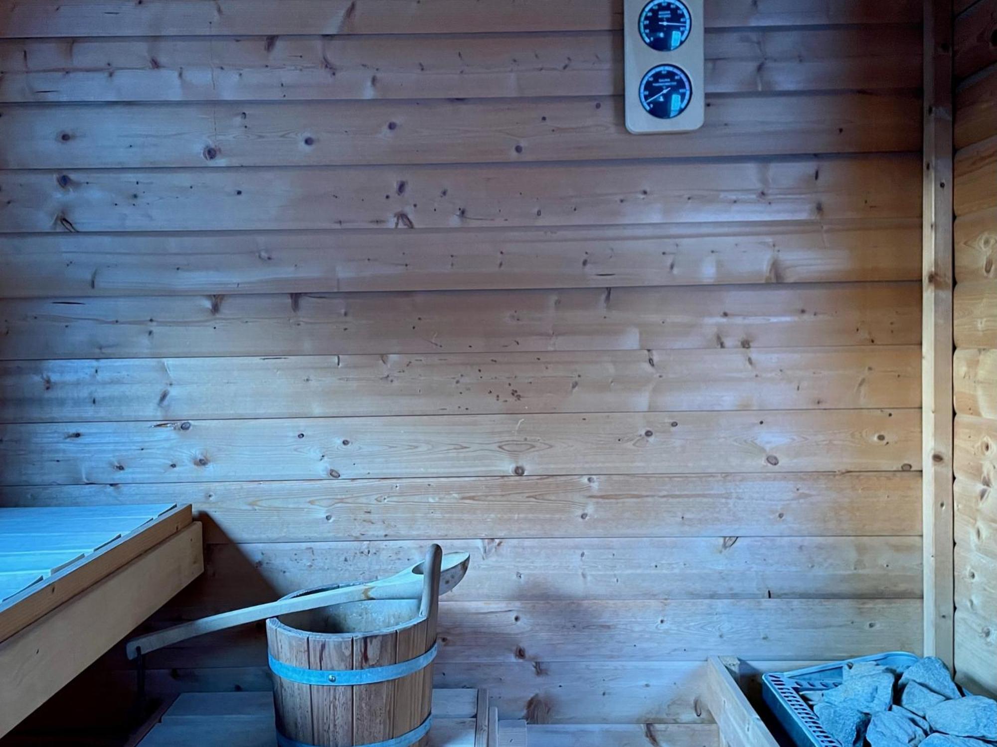 Modernes Holzhaus Im Skandinavischen Stil Mit Sauna, Garten Und 2 Katzen Нордерщед Екстериор снимка